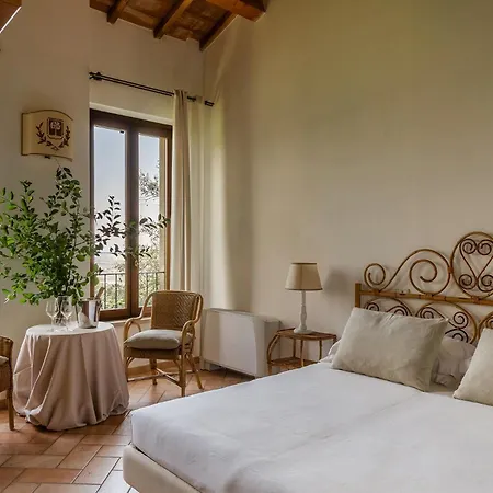 Borgo Degli Ulivi - Castello Di Hotell *