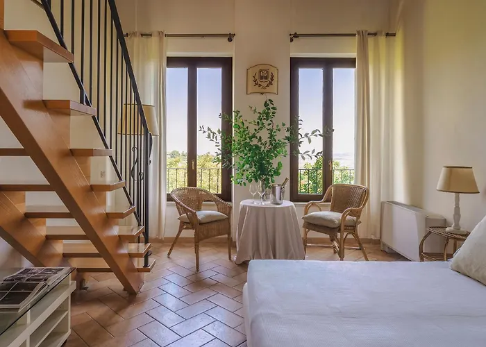 Borgo Degli Ulivi - Castello Di Hotel Montegridolfo